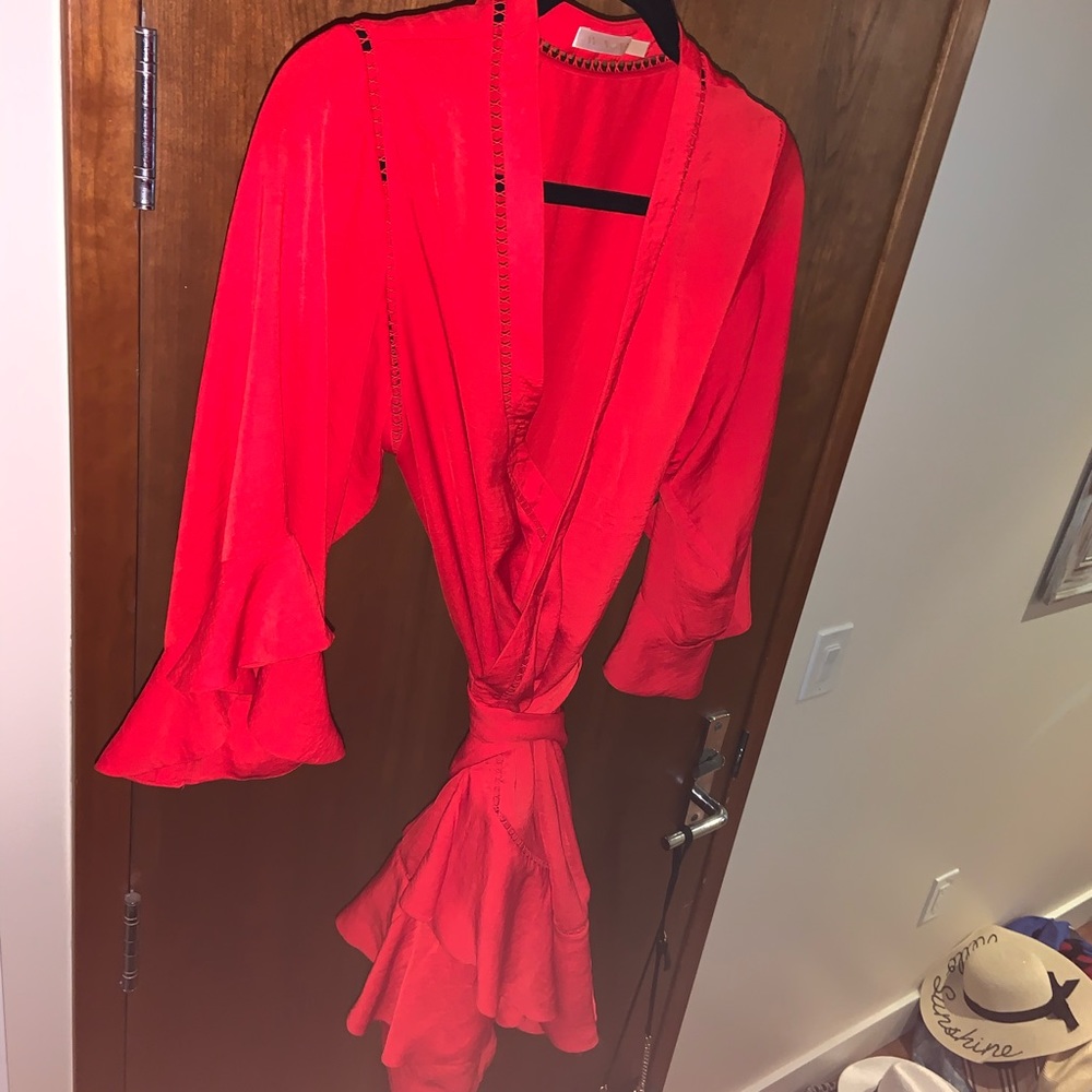 Red dress - Picture 3 of 6
